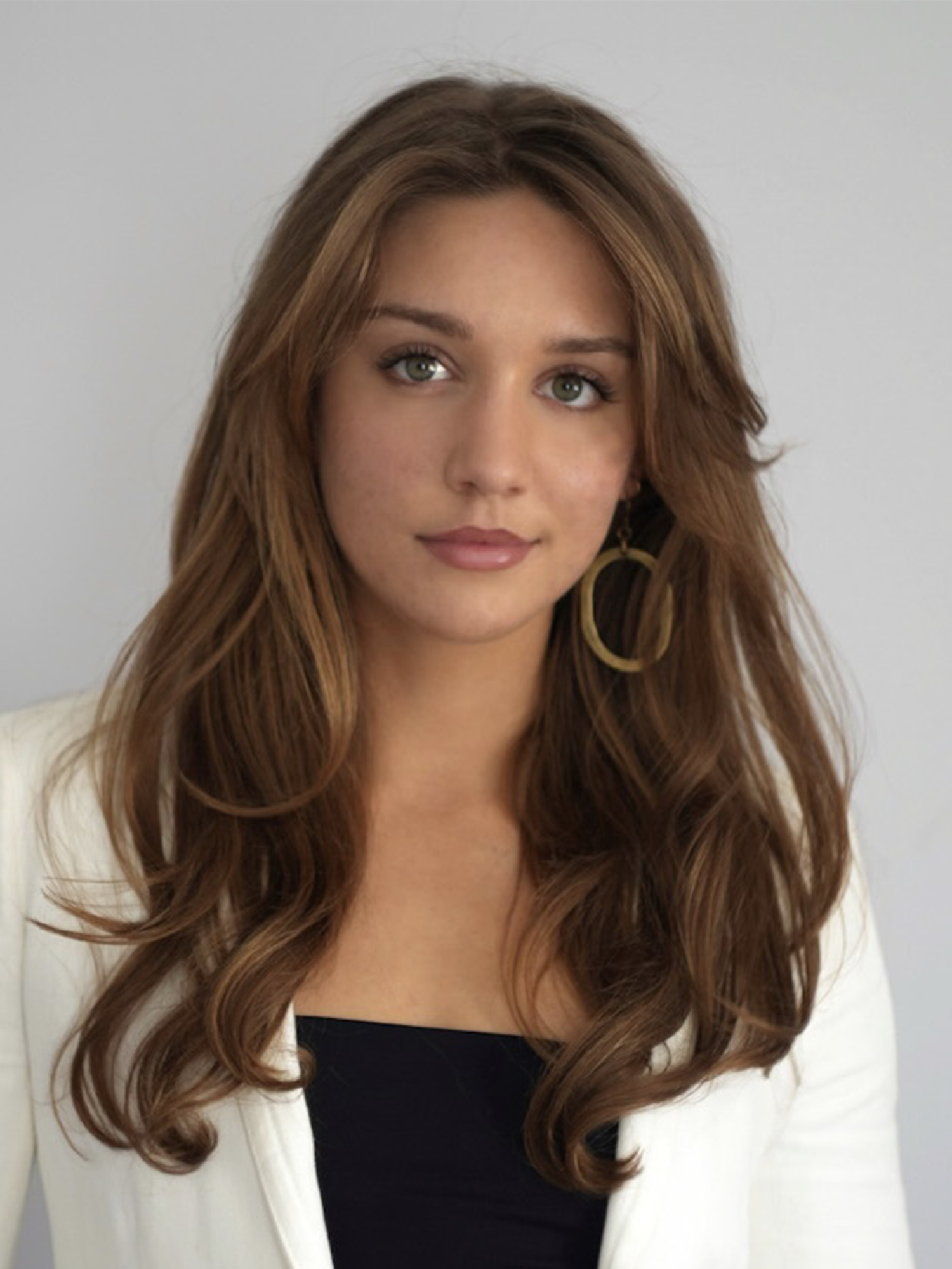 Holland Buzzelli - headshot